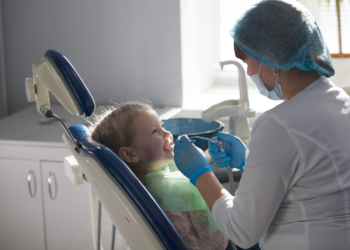 Kada prvi put posetiti stomatologa