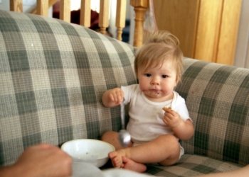 8 najčešćih grešaka kod hranjenja dece