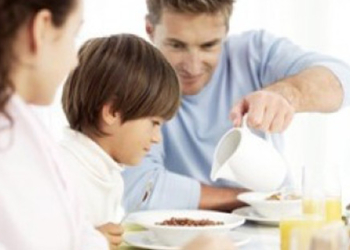 Kakav primer ishrane dajemo deci?