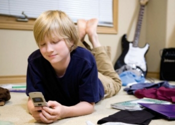 Deca minut sa mamom, sa računarom ceo dan