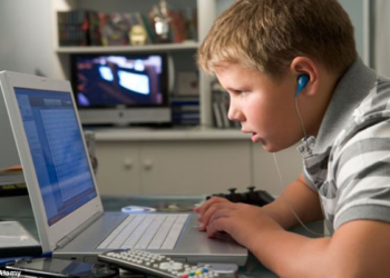 Da li treba špijunirati decu?