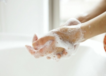 Kako da sačuvate zdravlje:Kako da sačuvate zdravlje: Perite ruke, hranu čuvajte na suvim mestima, ako osetite slabost javite se lekaru!