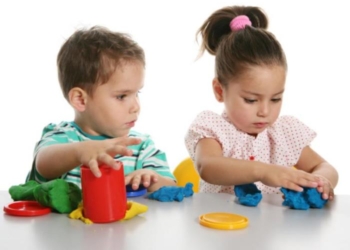 Naučite „malog čoveka“ da deli stvari