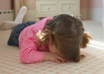 Kako da smirite dete koje vrišti