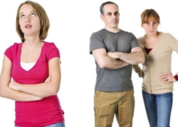 Pubertetlije isključe mozak kada im roditelji „popuju“