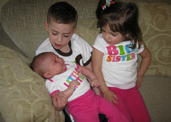 Mlađa braća i sestre od starije nauče najviše