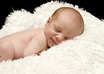 Četiri važna saveta kako da naučite bebu da spava