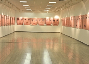 Fotografije dečjih lica: Šta vam deca gledaju na TV-u?