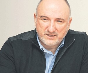 Dr Zoran Milivojević