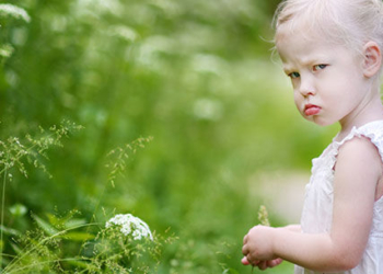 Kako izaći na kraj sa burnim izlivima emocija kod vašeg jako malog deteta?