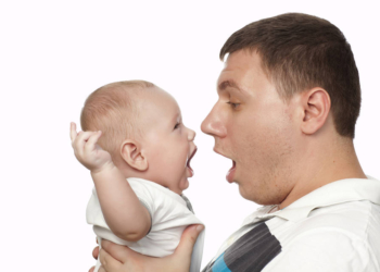 Hajde, bebo, kaži….