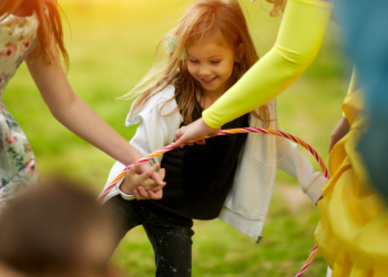 Prenatrpano detinjstvo: Biće vremena za sve osim da ponovo budu deca