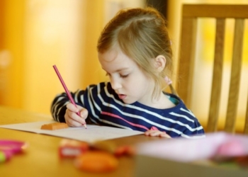 Osnovci bubaju i dobijaju petice, a iz škole izlaze nepismeni