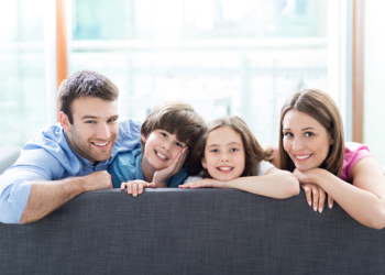 Naučnici tvrde: Roditelji uspešne dece dele ovih 16 osobina