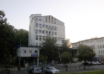 Znate li ko su deca koja vas gledaju s bolničkih prozora?