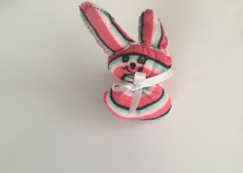 Uskršnji zeka od stare čarape