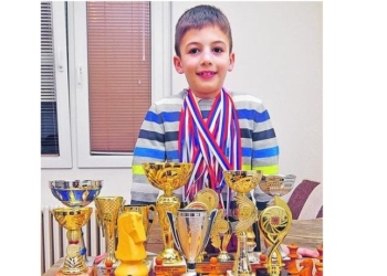 Mali Novosađanin (7) treći šahista na planeti u svojoj kategoriji