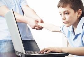 Opasne igrice svakog dana vrebaju decu