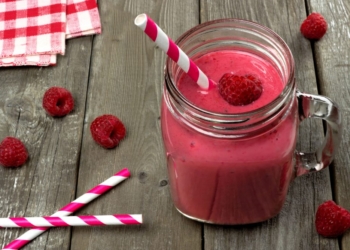 Osvežavajući smuti sa malinama