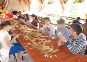 Ova deca su najbolji čuvari starih zanata