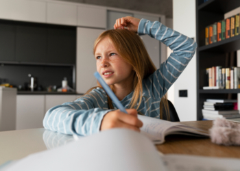 Saveti pedagoga: Kada dete sme da ostane samo kod kuće?
