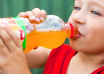 Saveti nutricioniste: 9 dobrih razloga zašto vaše dete ne treba da pije gazirani sok