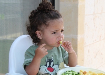 Nauka otkriva koju namirnicu bi deca trebalo da jedu svakodnevno jer podstiče razvoj mozga