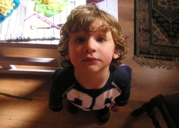 Autizam uvek prate i druge bolesti