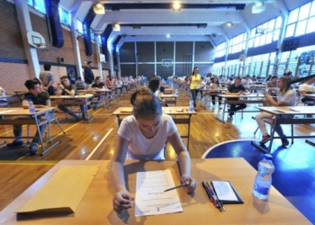 MALA MATURA: „Sumnjivo lice“ namučilo đake