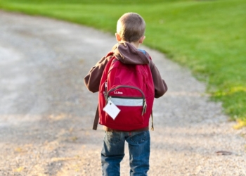 Fizijatri savetuju:  Izmerite ranac svog deteta