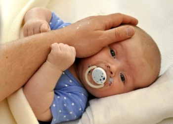 Mladi roditelji greše, i to je potpuno ok: Slušajte sebe, a ne druge