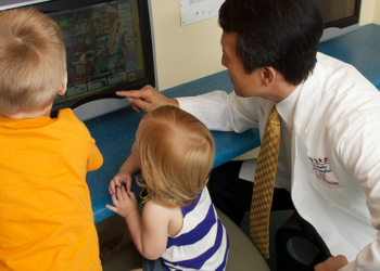 Pedijatar upozorava: U ovim slučajevima morate dete odmah odvesti u hitnu pomoć!