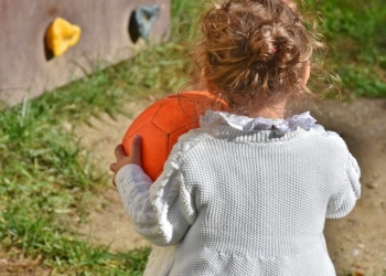 Montesori: Igračke koje podstiču nezavisnost kod dece