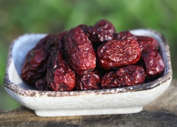 Koji su benefiti za vaše telo ako jedete tri urme na dan