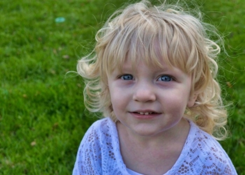 Sunčanica kod dece: Kako pomoći detetu