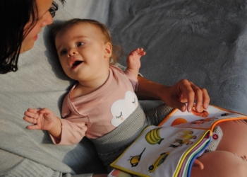 Čitajte deci knjige od prvog dana