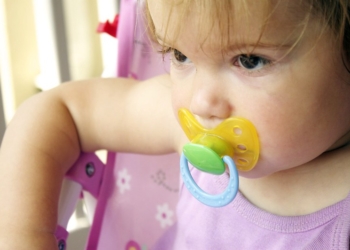 Evo kako u Danskoj odvikavaju decu od cucle