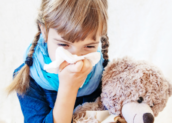 Kako rešiti zapušen nosić – terapija eteričnim uljima idealno rešenje