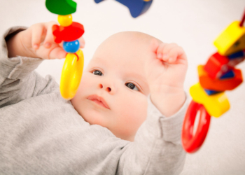 13 korisnih aktivnosti za razvoj bebinog mozga