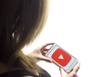 Danas su mladima idoli jutjuberi i blogeri: Zašto je došlo do krize autoriteta