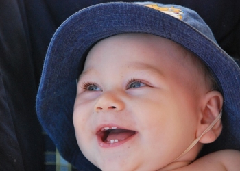 Da li rast zubića može izazvati osip na licu bebe?