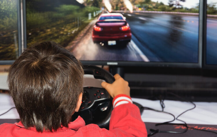 children playing pc game