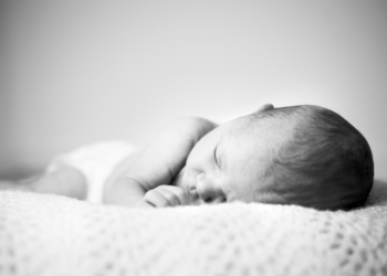 Kako da beba zaspi za tren oka