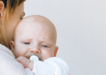 Štucanje kod beba je korisno za razvoj bebinog mozga