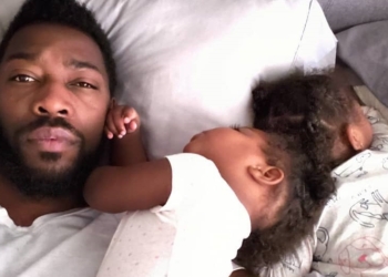 Tata internet-zvezda zbog svojih saveta o dojenju