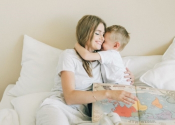 Kako roditeljska nežnost oblikuje sreću deteta za čitav život