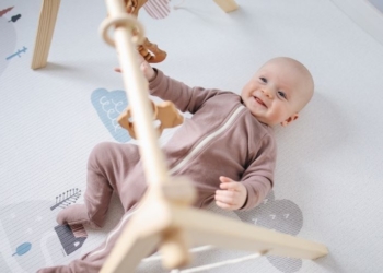 Roditelji, izbacite iz kuće sve sedeljke, ljuljaške i nosiljke za bebe!