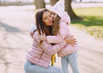 Između majke i kćerke postoji sveta povezanost