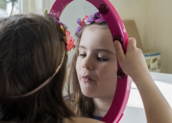 Istraživanje: Kako roditelji od dece prave narcisoidne osobe