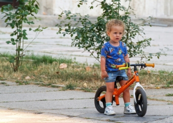 Saveti fizijatra: Šta treba znati o guralici, trotinetu i  biciklu?